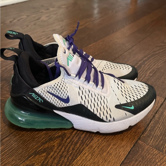 Shoes - NIKE AIR MAX 270